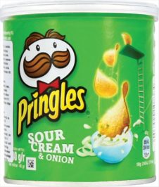 PRINGLES ΠΑΤΑΤΑΚΙΑ 40ΓΡ SOUR CREAM & ONION